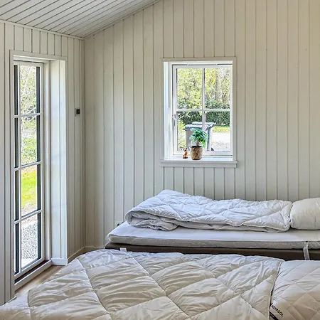 3 Bedroom Gorgeous In Prázdninový dům *